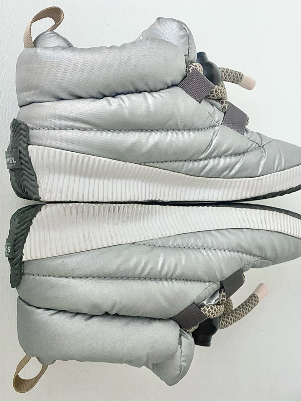 Sorel Out ‘N About Puff lace silver metallic sneaker - Picture 7 of 14